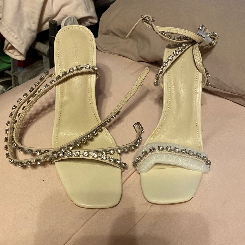 Brand New never worn size 38
